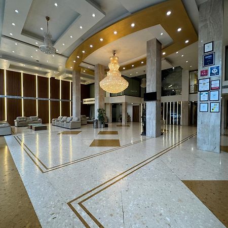 Hotel The Evergrand Palace Rajkot Exterior foto