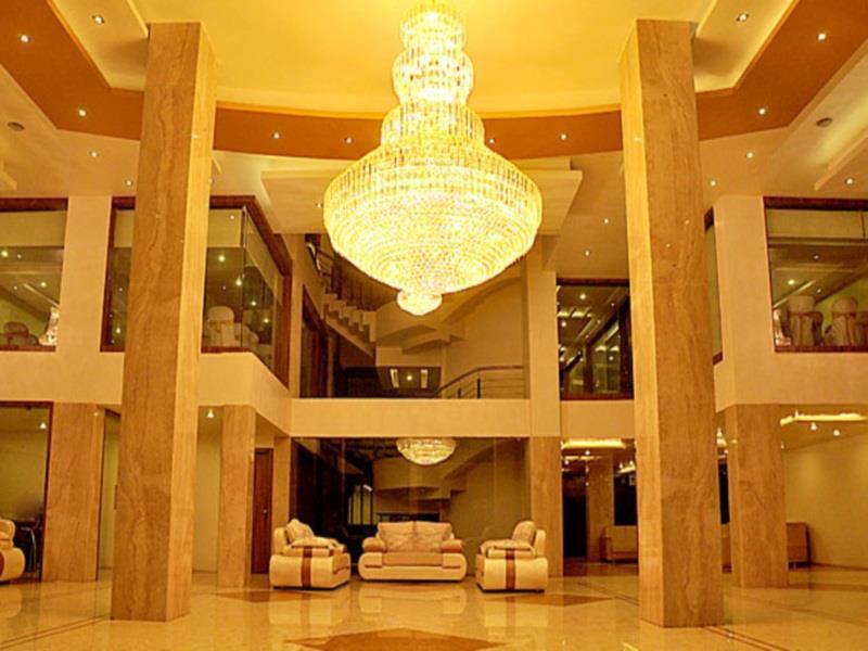 Hotel The Evergrand Palace Rajkot Exterior foto